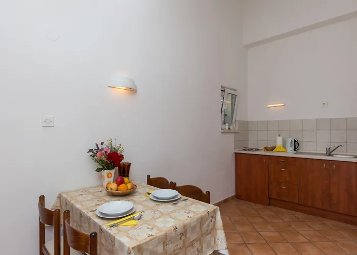 杜布拉夫卡别墅 招待所 3*